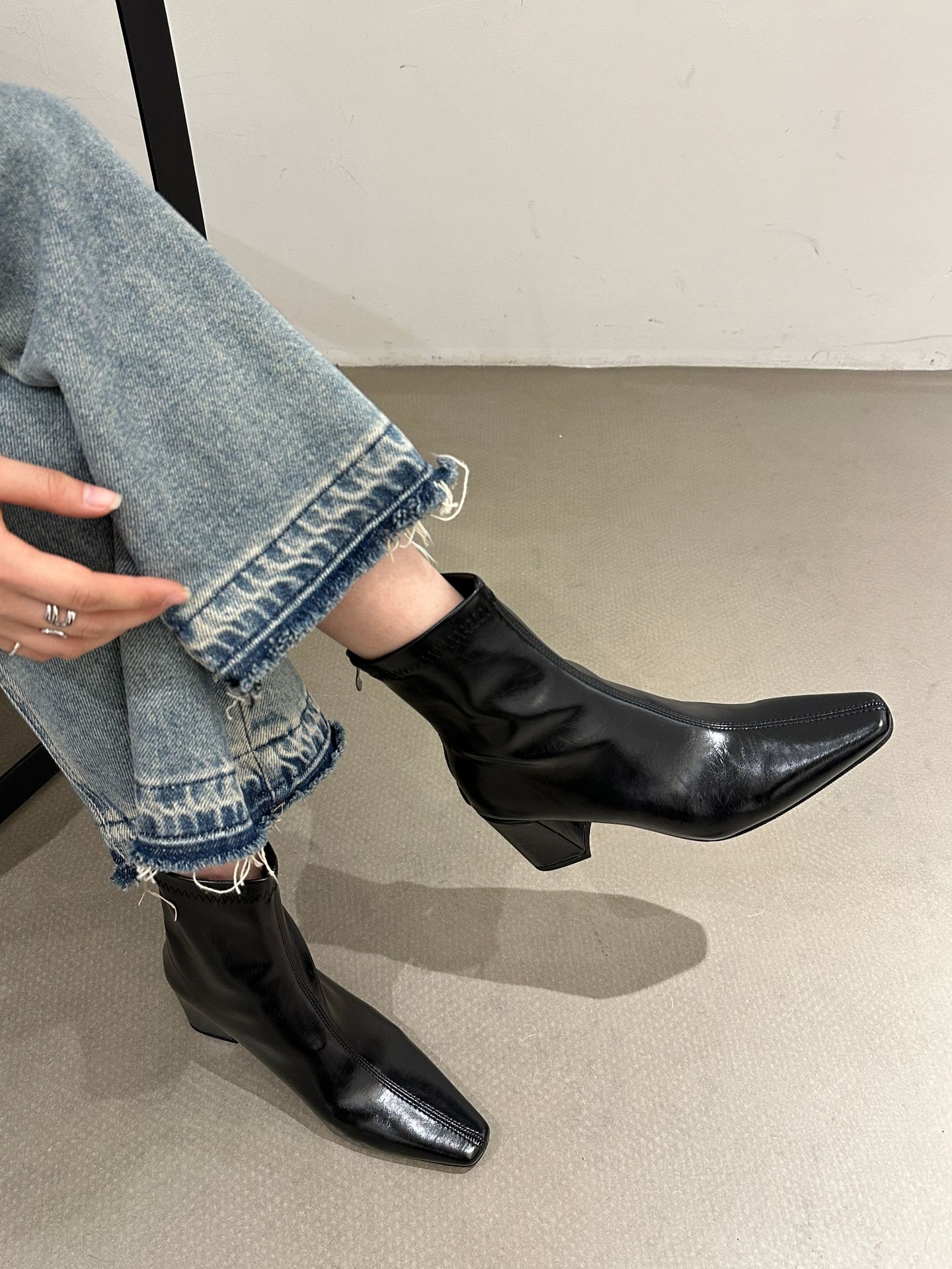 ShoeVault Korean Style Minimalist Soft Leather Stretch Slim Bare Square Toe Chunky High Heel Short Slimming Height Increasing_vogvips.com