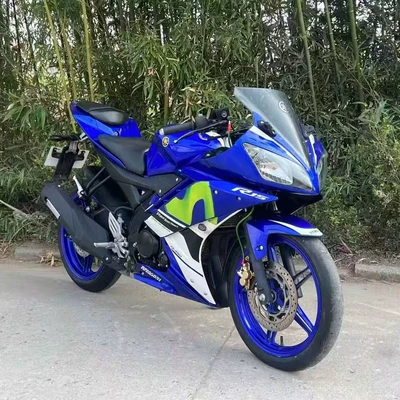 Yamaha Yamaha R15 Motosikletlər