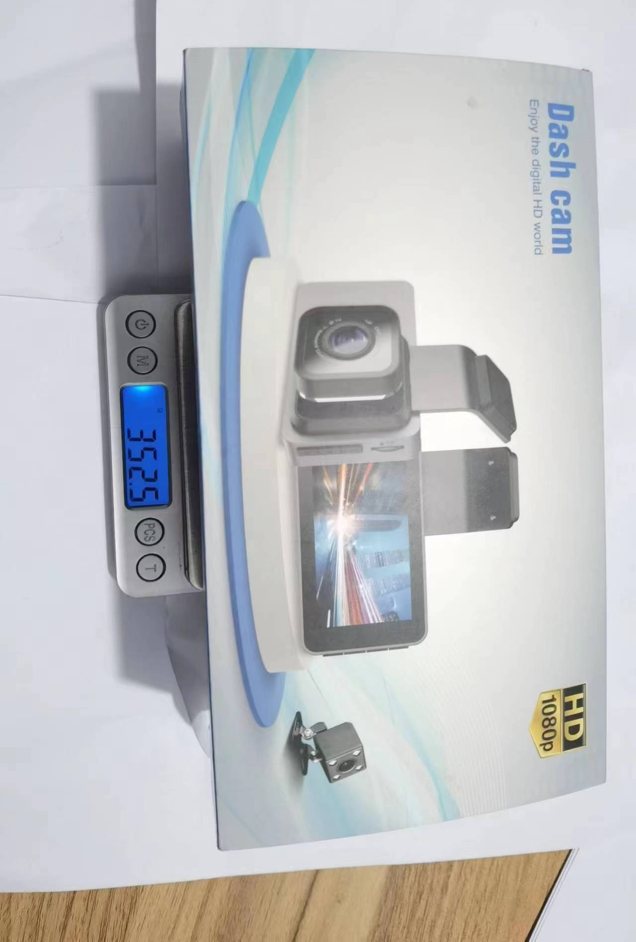 Y 11前後のダブル録画ドライブレコーダが国境を越えて爆発した3インチ1080p hd夜視WIFI映像ディザトーン