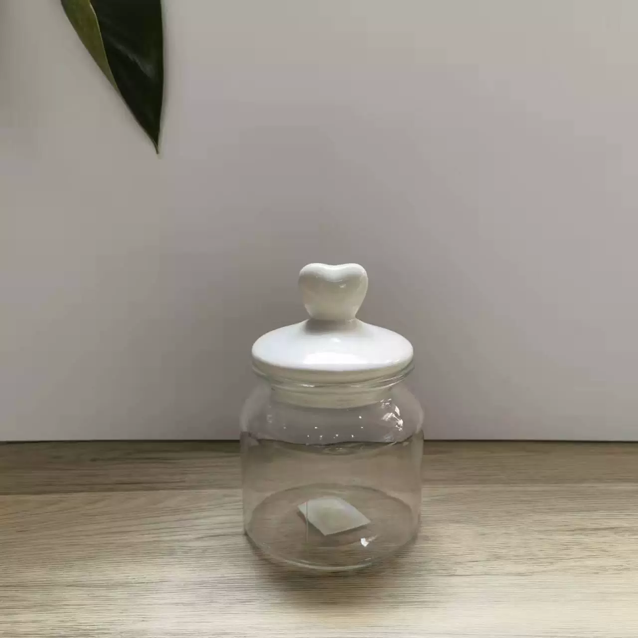 Small glass swan