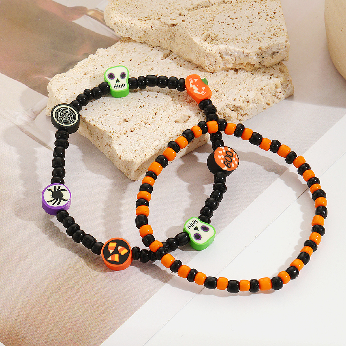 Beliebtes Halloween-Armband aus Polymer-Ton, Totenkopf-Kürbis-Perlenarmband, Damen-Kettenarmband, Urlaubsschmuck_voghion.com