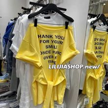 大码字母印花一字领露肩短袖t恤女2025夏季新款宽松显瘦时尚上衣