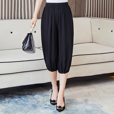 Middle-aged and elderly mother's silk cropped pants women's summer extra-large size flower pants beach pants elastic waist bloomers