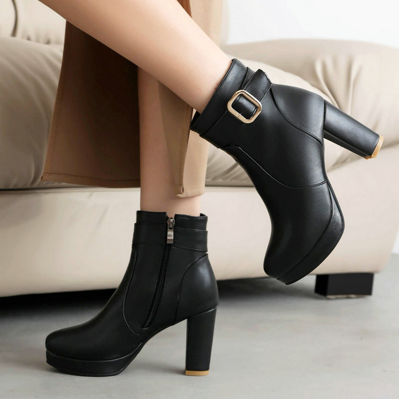 Women's Short Boots Autumn and Winter New Style Belt Buckle Thick Heel High Heel Side Zipper Ankle Boots Retro Fashion Martin Short Boots Women's Short Boots Autumn and Winter New Style Belt Buckle Thick Heel High Heel Side Zipper Ankle Boots Retro Fashion Martin Short Boots