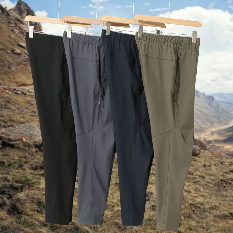 Early spring new outdoor men's casual trousers windproof waterproof three-dimensional cutting men's spring and autumn casual soft shell pants
