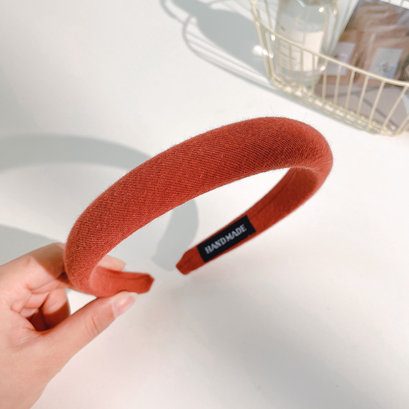 Primavera pequeña diadema fresca para mujer 2025 celebridad de Internet nuevo estilo salvaje fuera de estilo coreano horquilla de cabello prensado diadema accesorios para la cabeza