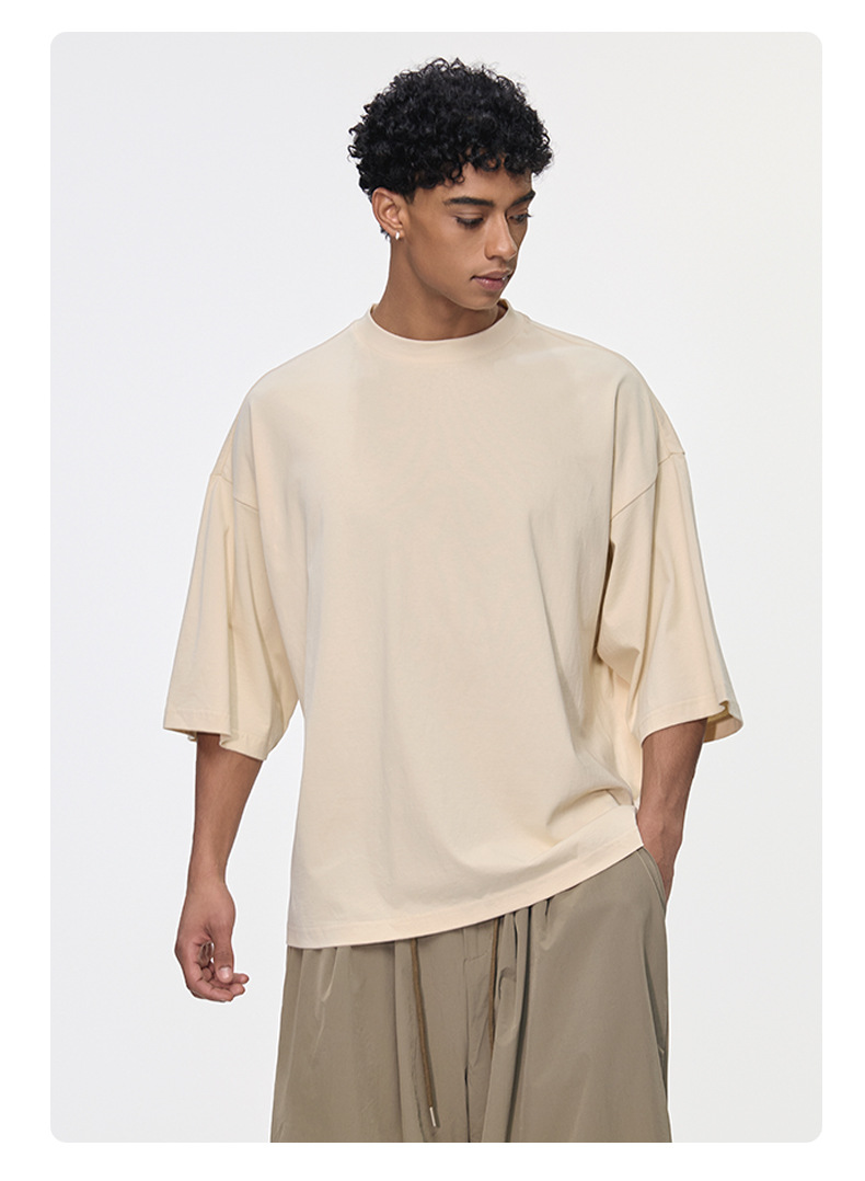 Herren-T-Shirt im Retro-Stil mit weitem Schnitt und kurzen Ärmeln aus Baumwolle_voghion.com