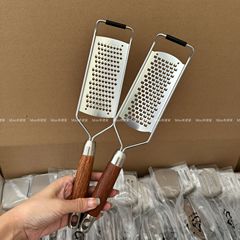 ミノ家304ステンレスおろし器花梨木ハンドル家庭用キッチン多機能おろし器果物と野菜の千切り