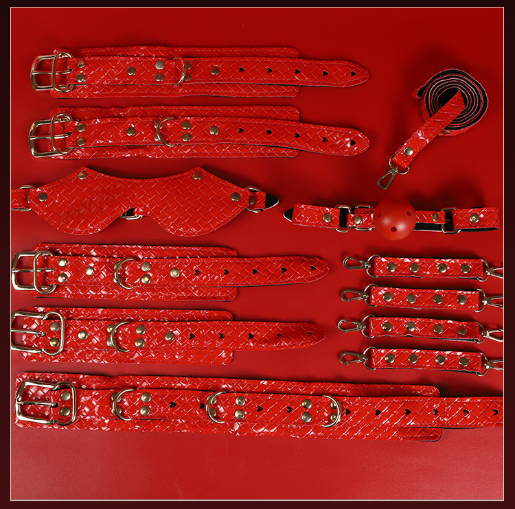 SM Fish Scale 7-Piece Bondage Kit with Nipple Clamps and Handcuffs in Black PU Leather — detail image 26