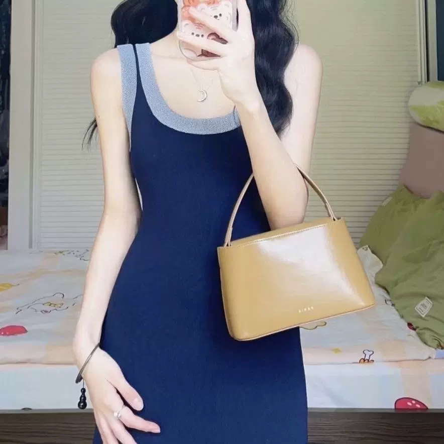 针织吊带连衣裙女夏季2025高级感小众设计法式复古无袖背心长裙子