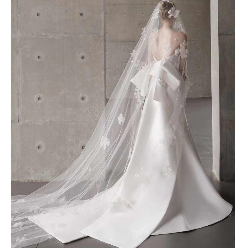 Amazon AliExpress vestido de boda de satén alto estilo francés blanco delgado pecho cola simple mariposa de boda image 5