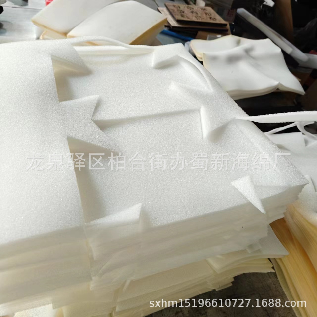 厂家供应白色草莓蓝莓水果垫片薄海绵片材/水果垫片海绵