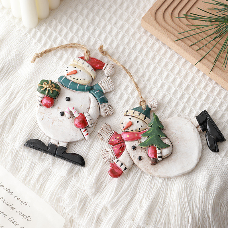Nuevo árbol de Navidad transfronterizo retro muñeco de nieve colgante de resina decoración de color regalo de Navidad accesorios de fotografía