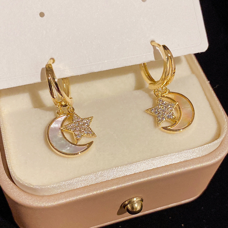 2022 nuevo elegante micro-incrustaciones Shell estrella Luna pendientes simples pendientes personalizados estilo coreano pendientes de moda versátil al por mayor