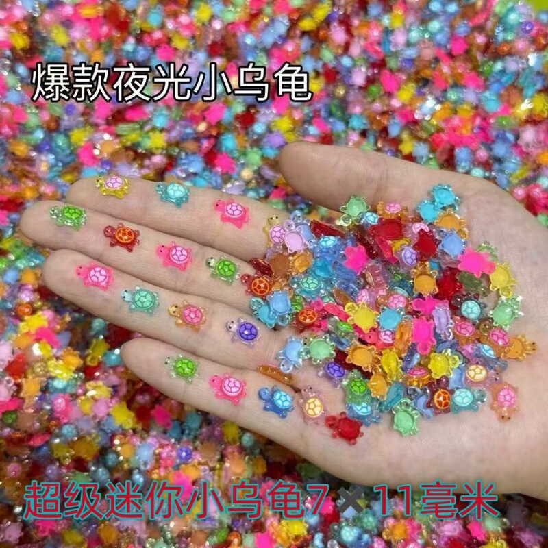 Trendy Nail Art with Glowing Large, Medium, and Small Turtle Decorations, Japanese Classic Cartoon Versatile Nail Accessories