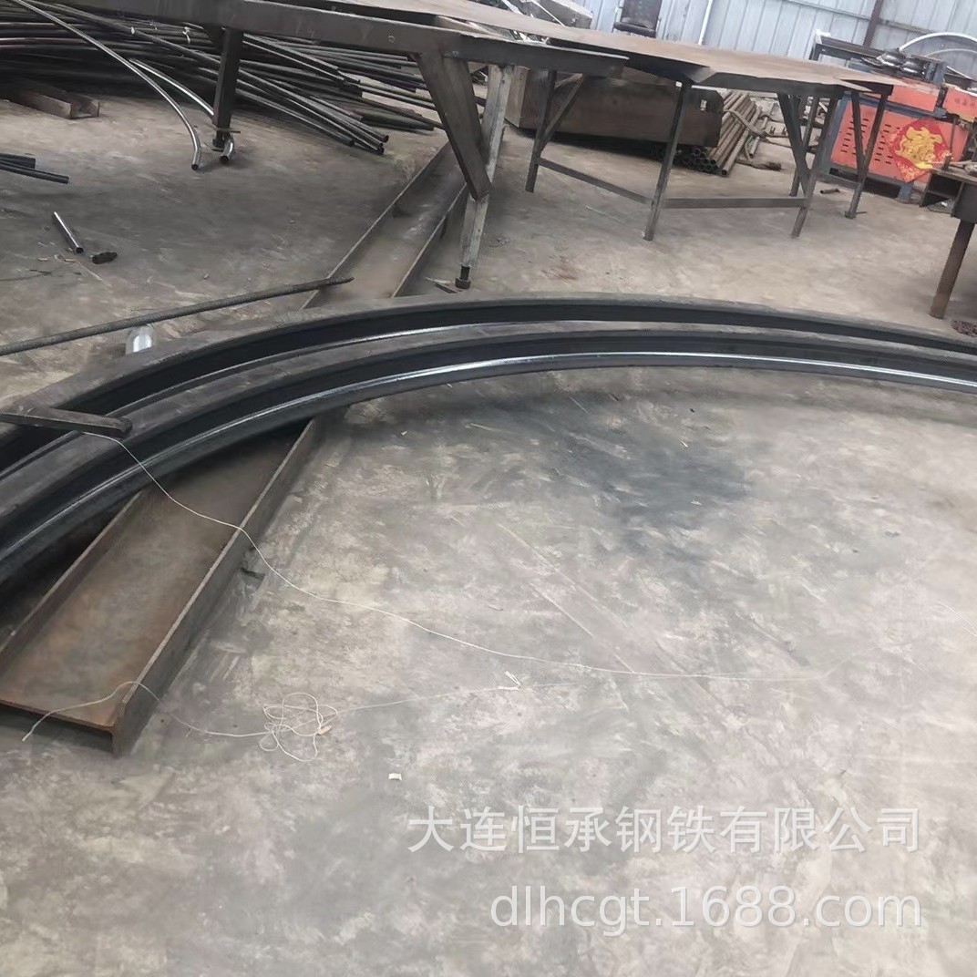 钢轨围弯加工 冷弯钢轨 承揽各种型号钢轨折弯 弧度加工 交货快捷