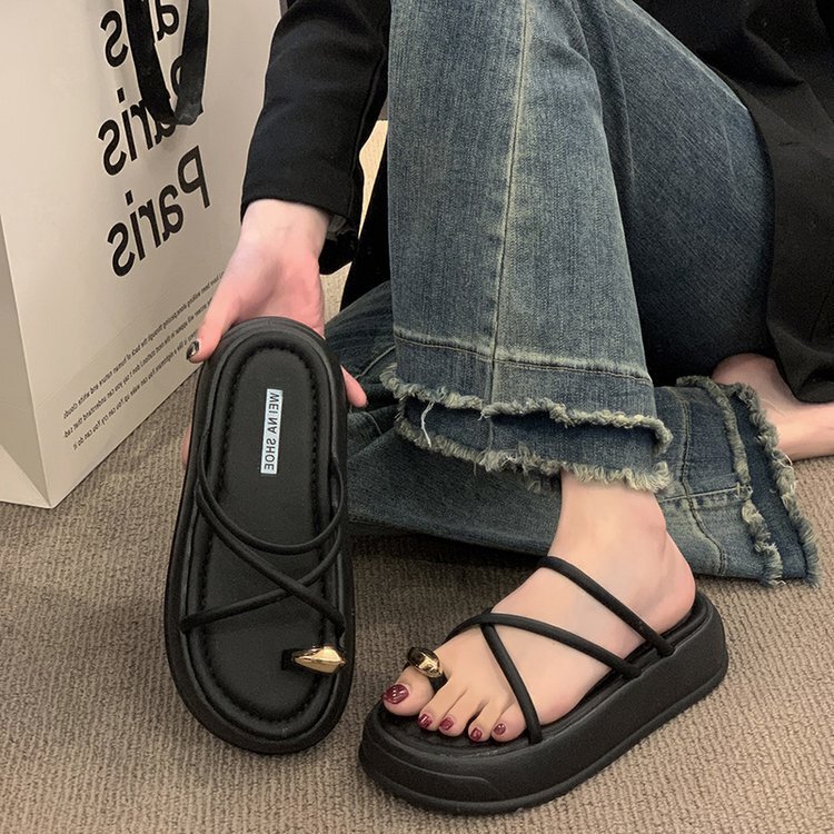 Sexy and Beautiful ~ Super Easy to Match ~ Metal Set Super Thick Sole Niche High-End Sandals for Women Summer Outer Wear Cross Straps