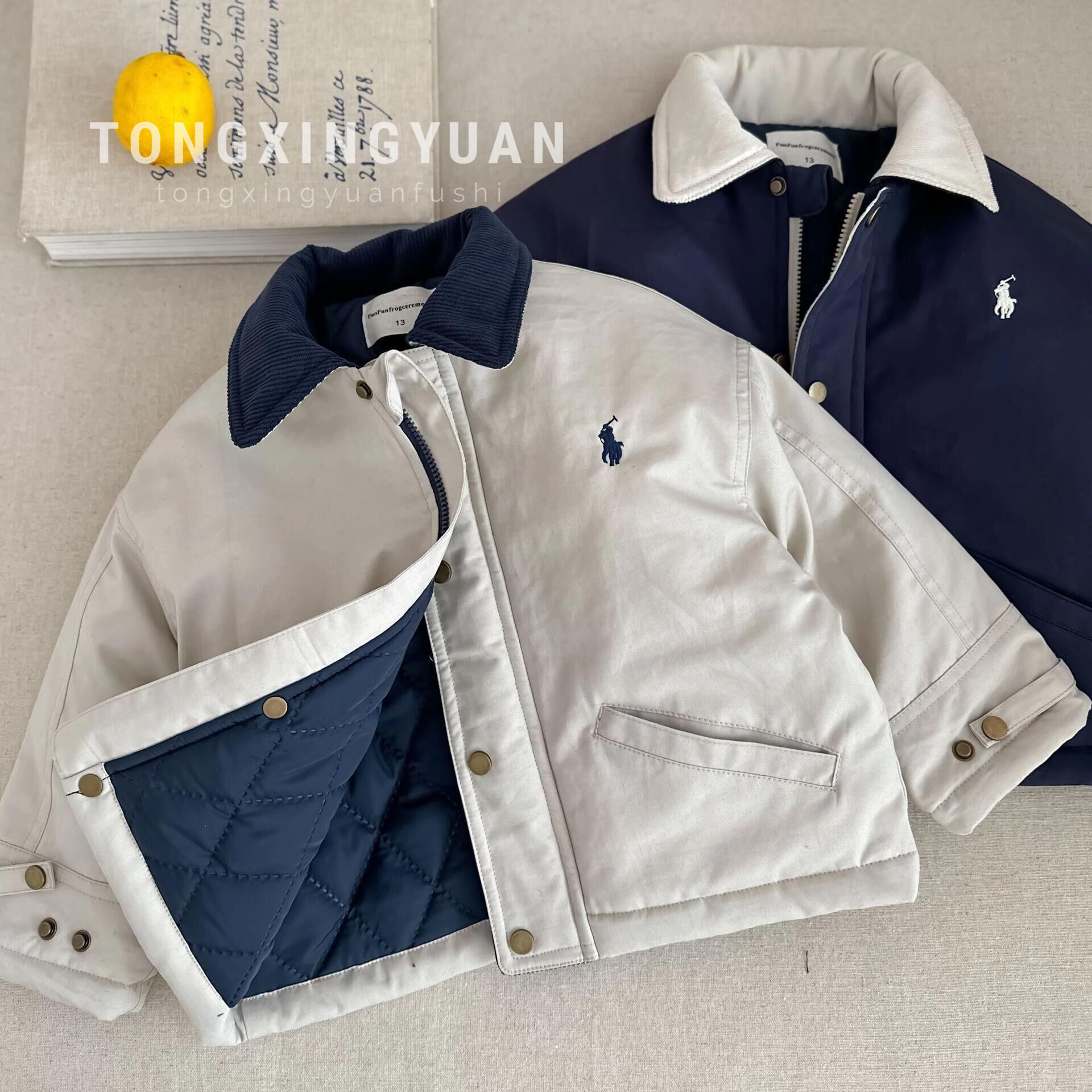 Chaqueta de algodón de plumón para niños redonda de estrella infantil, modelos de otoño e invierno, ropa de motocicleta de la marca de moda para niños, chaqueta acolchada de estilo occidental de contraste para niñas, gruesa