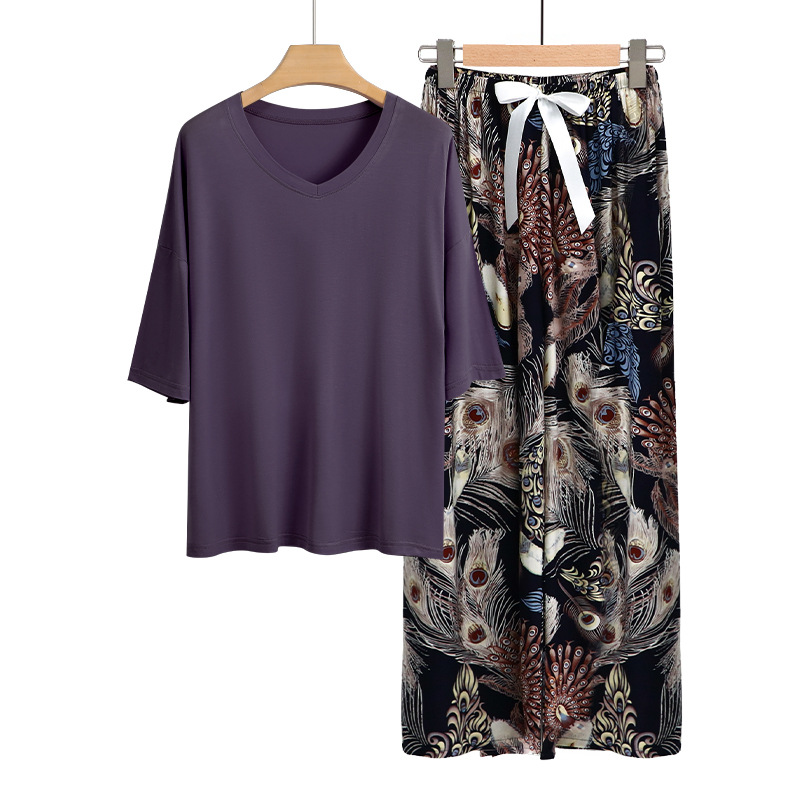 진한 보라색 + 깃털