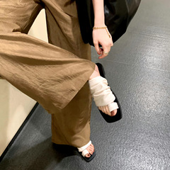 羊皮版~設計感方頭褶皺堆堆平底夾趾拖鞋女外穿夏季真皮涼拖半拖
