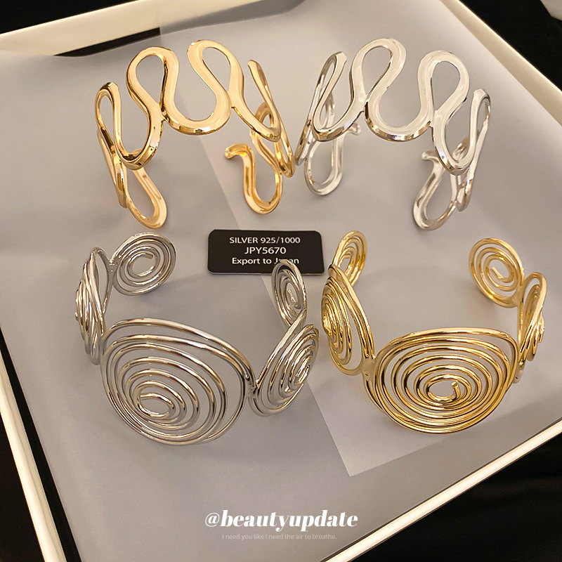 Pulsera de onda de metal transfronteriza europea y americana, pulsera de alta gama de moda de nicho, estilo ins, joyería de temperamento de lujo ligero al por mayor