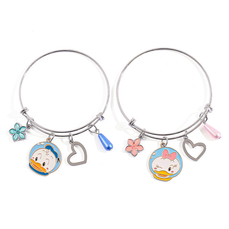 European and American Hot-Selling Cartoon Animation Cute Donald Duck Bracelet Panjia Charm Fashion Creative Alloy Jewelry Wholesale European and American Hot-Selling Cartoon Animation Cute Donald Duck Bracelet Panjia Charm Fashion Creative Alloy Jewelry Wholesale