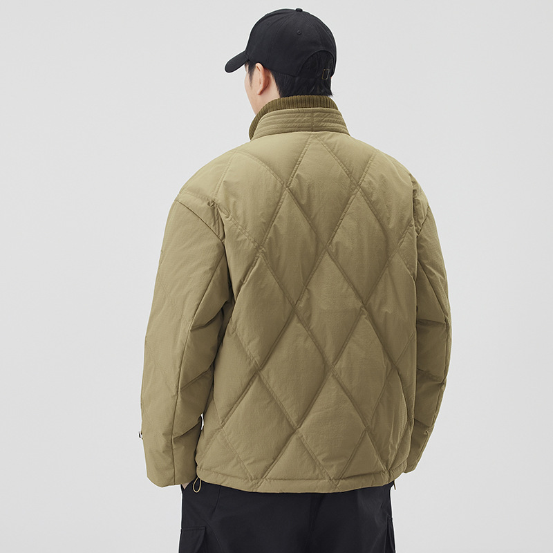 Nueva chaqueta de plumón de pato estándar nacional para hombres invierno 2025 nuevo tipo de hombre caliente y grueso falso de dos piezas de chaqueta de marca de moda de algodón grande