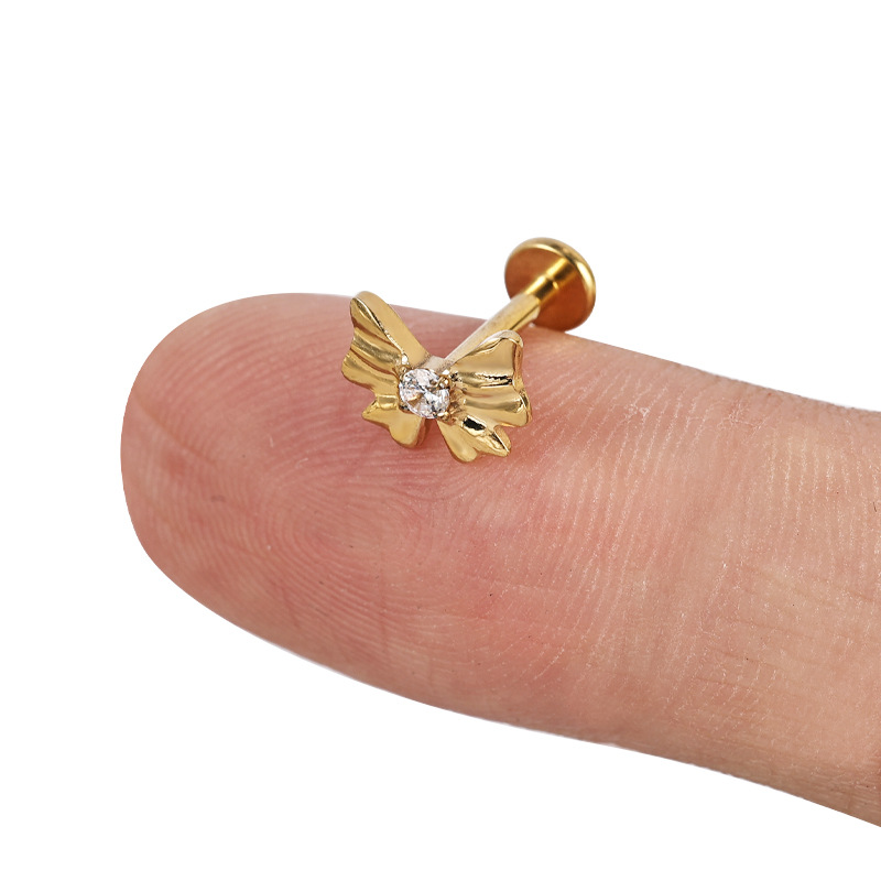 Pointed titanium steel lip stud product view