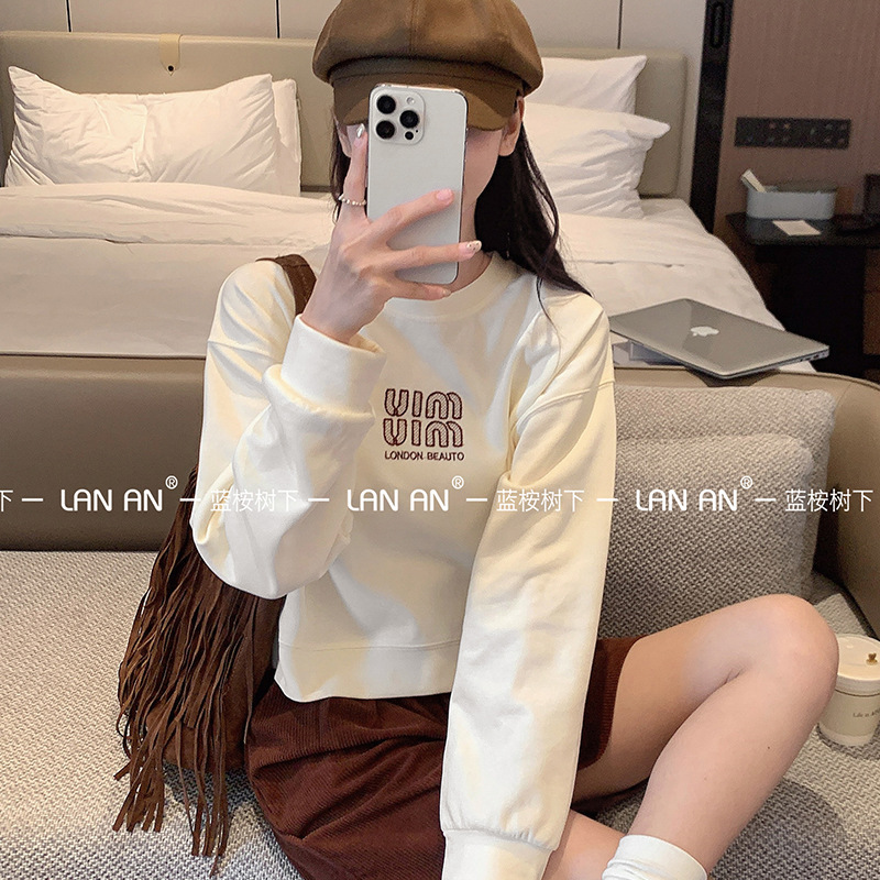 Autumn New Letter Three-dimensional Embroidered Women's Light Trendy Elf Sweat Korean-style Short Niche Wear Slim-fit Shoulder