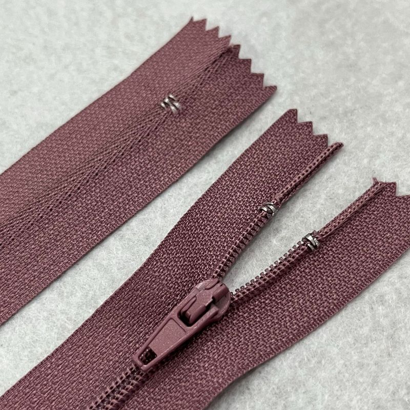 工場直売3号ナイロン口を閉じて自動的に頭を伸ばして、布団のポケットの日焼け止めのドアの襟のファスナーを厚くします。|undefined