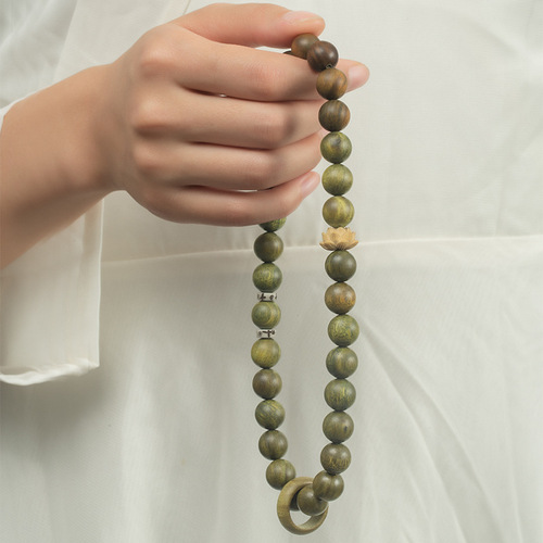 Green Sandalwood Beaded Bracelet with Lotus Pendant, Hand-Held Sandalwood Necklace, Wooden Women's Style, Played Buddhist Rosary, Men's Bodhi Seeds