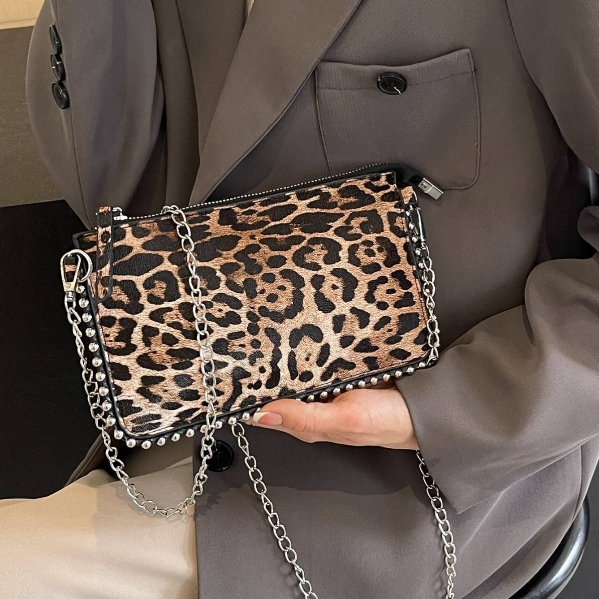 Bolso bandolera nuevo transfronterizo versátil y casual, para la axila, bolso de mujer simple con estilo occidental, diseño de nicho, bolso de cadena, bolso de mano de moda