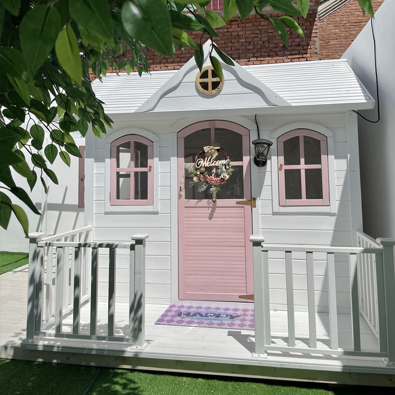 Деревянный игровой домик для детей outdoor