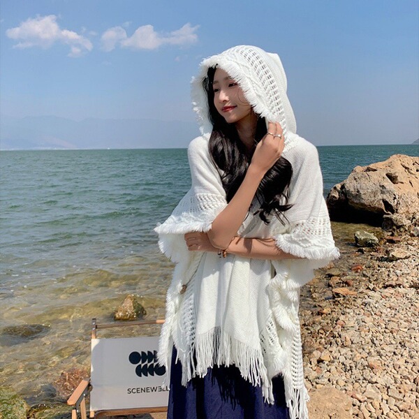 Ethnic knitted keep warm sweater with hood