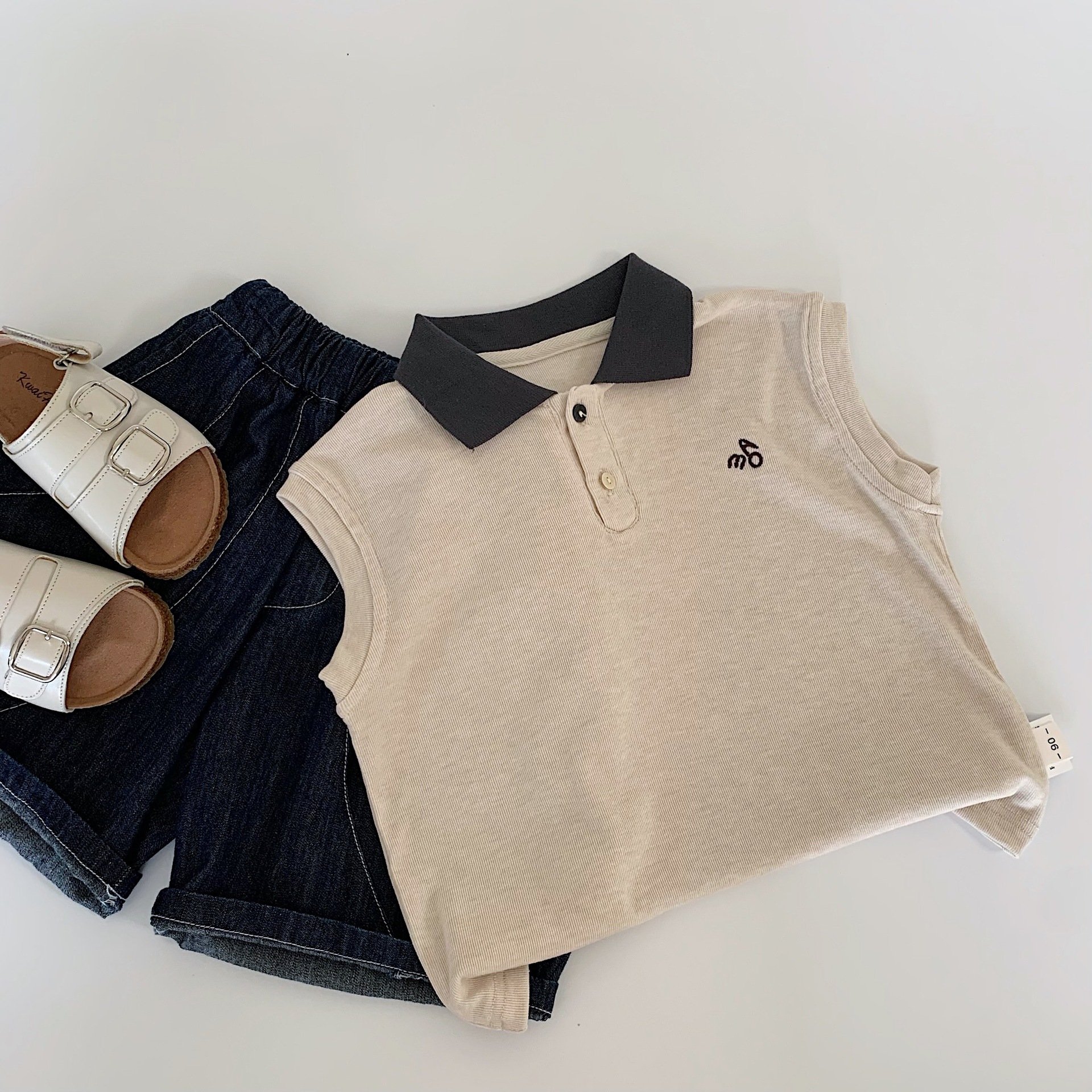 Camiseta de manga corta de verano para niños Maibao 2025 nuevo estilo para hombres y mujeres tops sin mangas de color sólido para niños