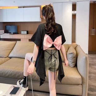 ������ϵ��Ҏ�t�󱳺����Y����t��Ůǰ�̺��L���r����ɫ���³�