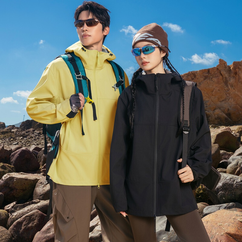 Lightweight softshell jacket for men and women, windproof and waterproof, fully hemmed outdoor jacket, men's trendy mountaineering jacket Lightweight softshell jacket for men and women, windproof and waterproof, fully hemmed outdoor jacket, men's trendy mountaineering jacket