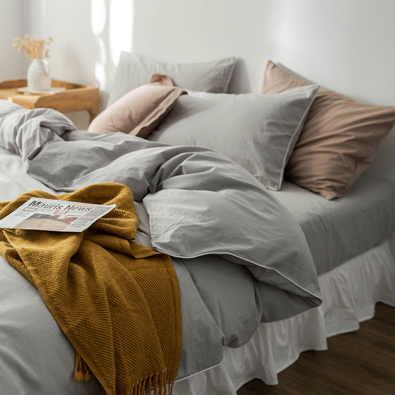 Color sólido y simple estilo nórdico algodón cuatro piezas de sábanas de algodón cubiertas cama de dormitorio de estudiantes de tres piezas de ropa de cama