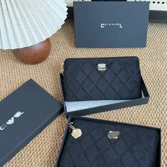 Camellia Pendant Black Velvet Clutch Bag Quilted Storage Bag Long Wallet with Gift Box