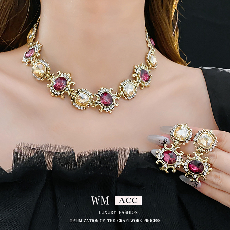 Collar redondo con incrustaciones de diamantes vintage medieval, diseño de moda, cadena de clavícula, estilo de corte alto, conjunto de joyería de lujo ligero image 3