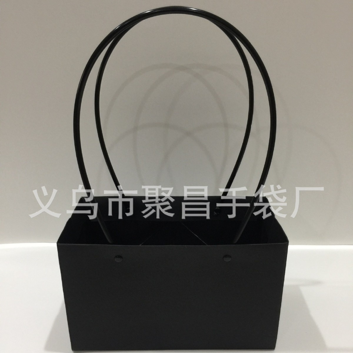 Bolsas de papel, bolsa de embalaje de flores, papel kraft espesado, bolsa de embalaje de arreglo floral, bolsa de regalo de papel de búfalo resistente al agua cuadrada