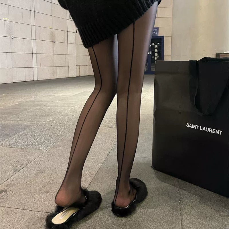 Demi‑season women's tights, fitted, back‑seam style, black or nude