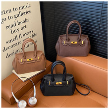 �߼��Џ͹��K������P���Ů2025�¿�ٴ�ͨ�چμ�������sб���