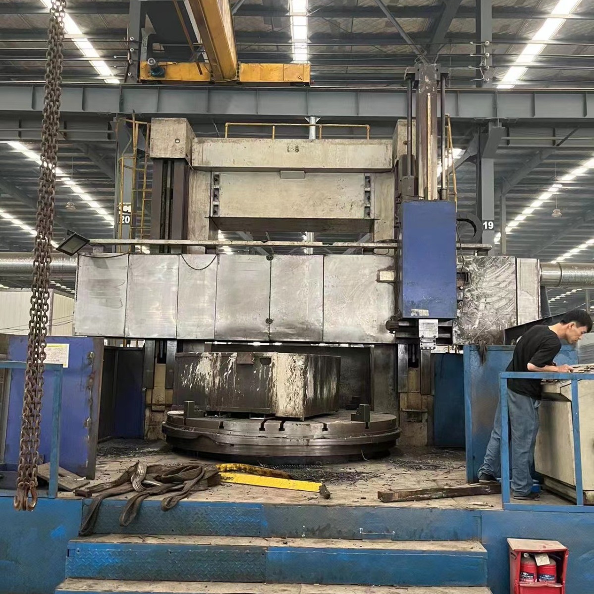 齐一数控3.15米立车，DVT350×20/32，海天龙门加工中心2*5米