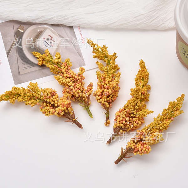 Realistic artificial plants for home use