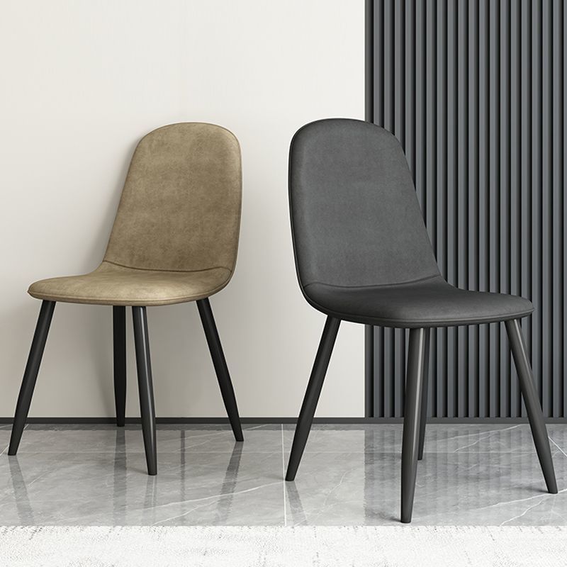 Sillas de comedor sillas de ocio domésticas nórdicas lujosas sillas de respaldo de hierro forjado modernas y simples sillas de mesa de negociación sillas de comedor