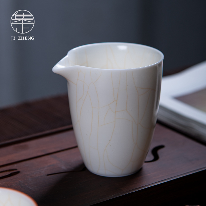 Ru Kiln White Porcelain Fair Cup Kung Fu Tea Set Ru Kiln Tea Divider Can Be Opened To Make AUniform Cup Tea Sea Customization