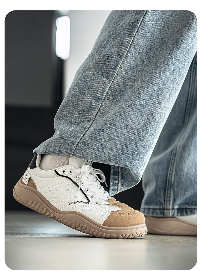 Giày sneaker nam cổ thấp mũi tròn rộng form Đức, đế bằng gót thấp 1–3 cm, dây buộc, phối màu trơn — Z8822 màu đỏ, Z8822 thẻ trắng, Z8822 thẻ đen chi tiết 5