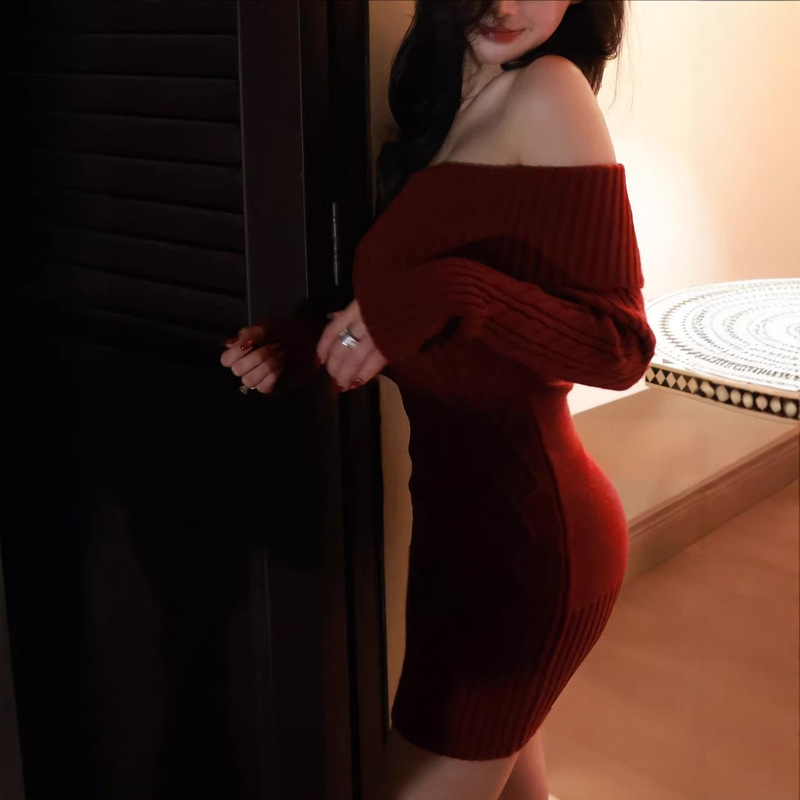 Lost Cherry 2026 New Year's New Style Red Off-Shoulder Knitted Dress for Women, Autumn and Winter Waist-Cinching Bodycon Dress Lost Cherry 2026 New Year's New Style Red Off-Shoulder Knitted Dress for Women, Autumn and Winter Waist-Cinching Bodycon Dress