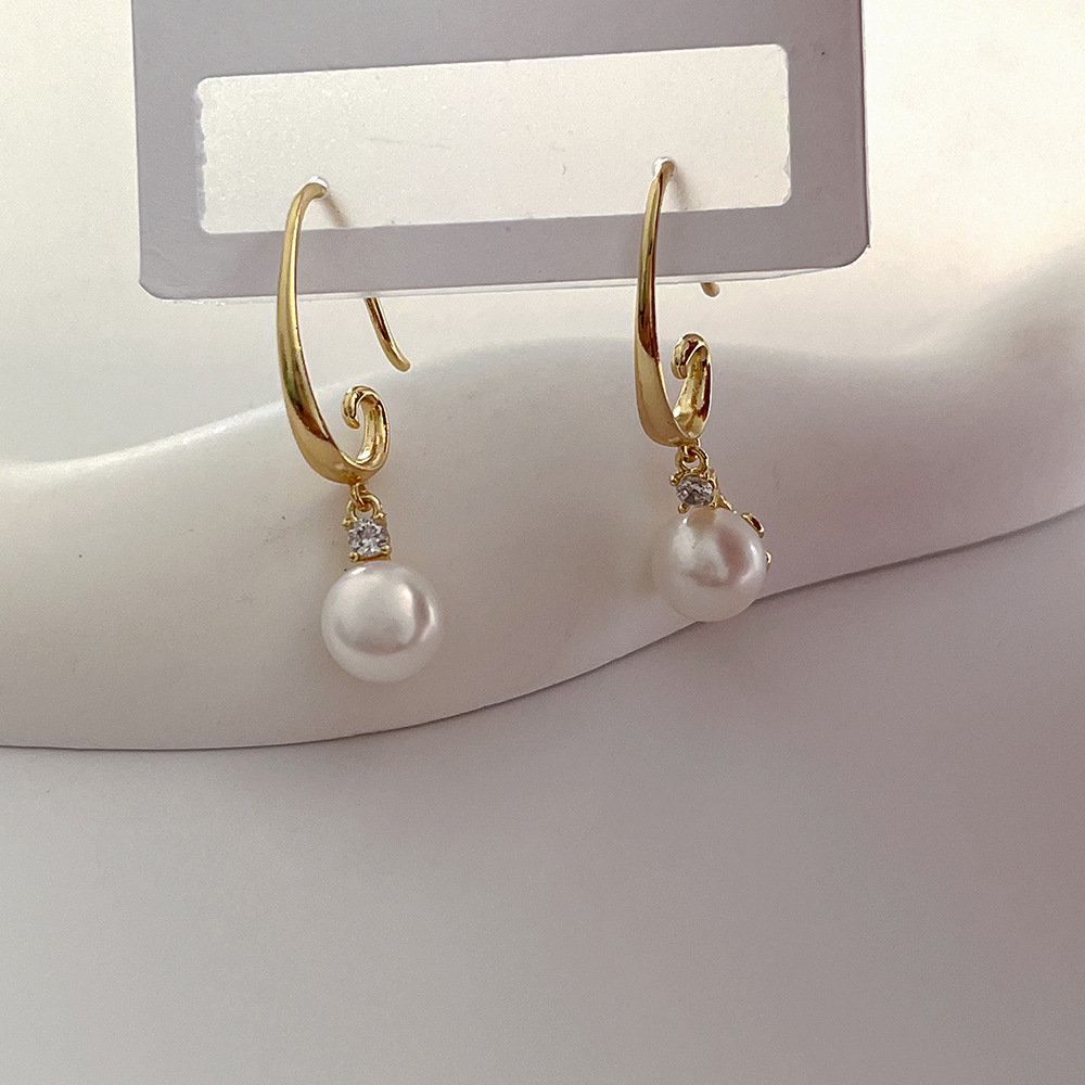 Fashion Round Copper Inlay Pearl Zircon Drop Earrings 1 Pair